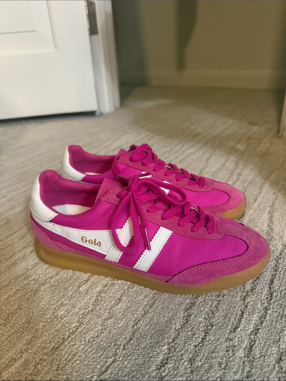Gola Women's Fuchsia and White Classic Sneakers
